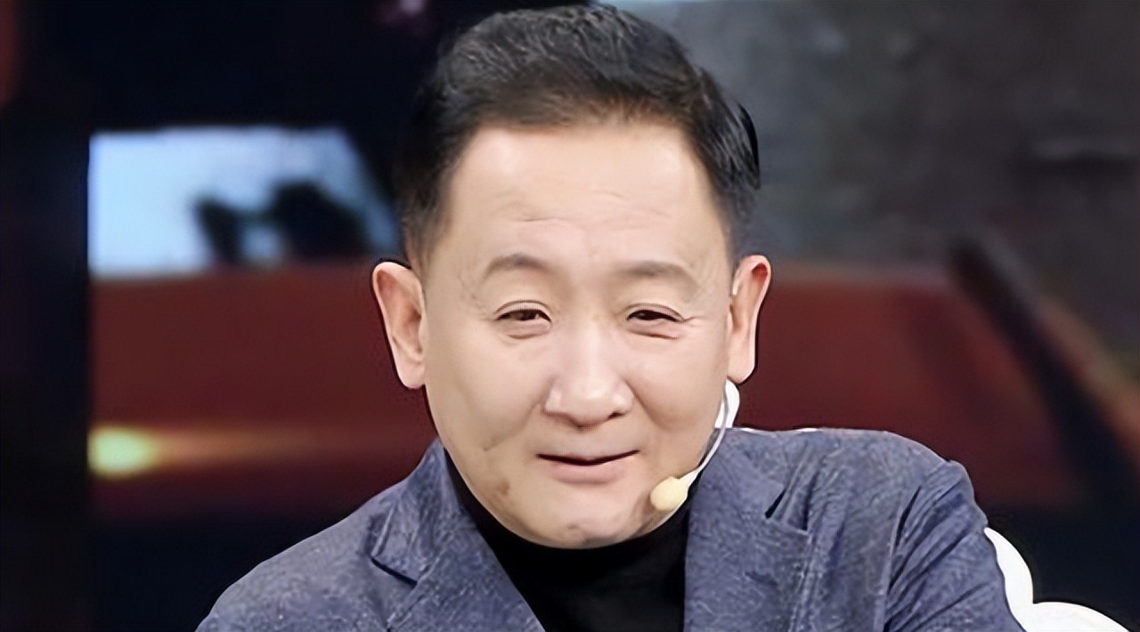 梁天花百万装修饭店,却因给熟人免单亏到要倒闭,赵本山支招救他