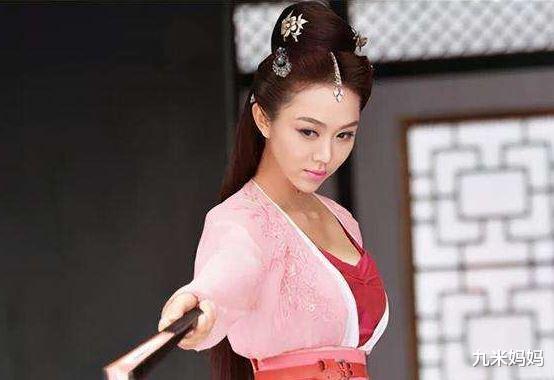 姜妍|不知道将来谁会有那么好的运气，能娶姜妍为妻，随身包里都带着锅