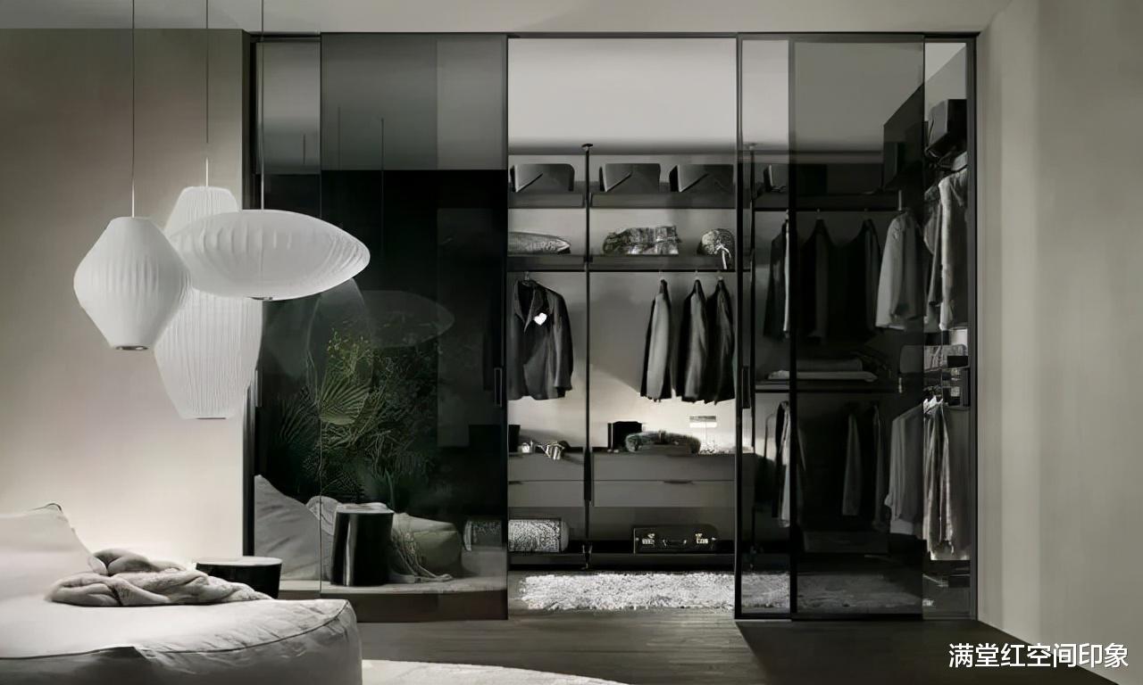 木门已经过时了？现在装修流行这些门