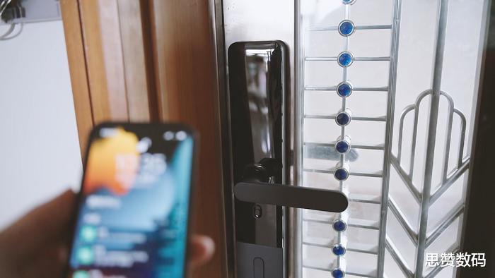 小米科技|小米智能门锁E测评，可能是最具性价比的入门级智能门锁