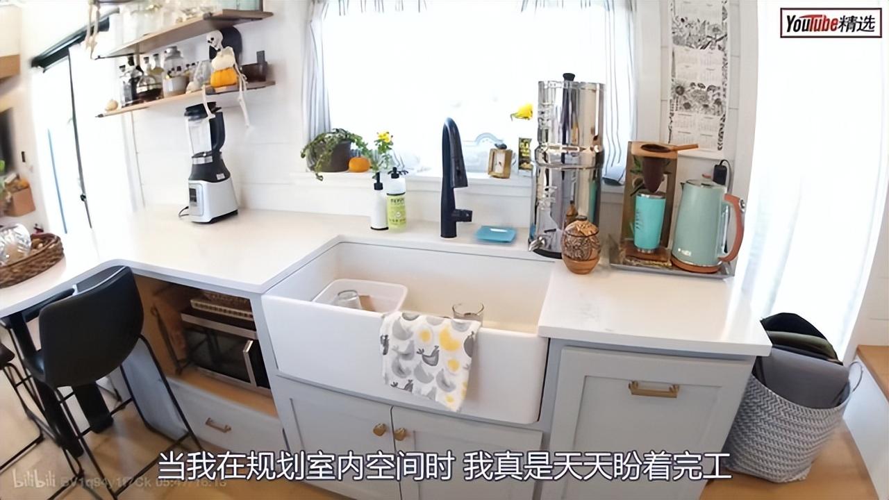 离婚后，她舍弃豪宅、买44㎡loft，改造成两室一厅，活得让人羡慕