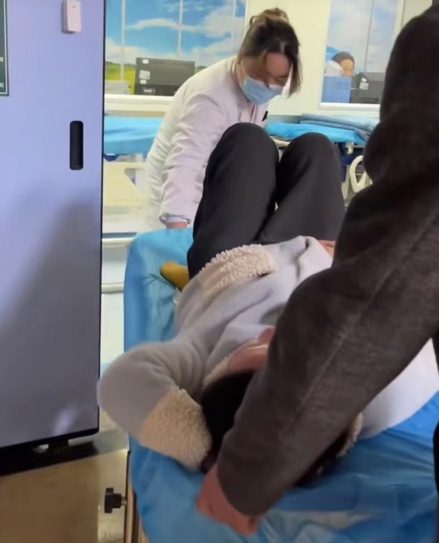 红牛|网红牛爱芳发文道歉，回应妻子假生风波，网友扒出多个疑点不买账