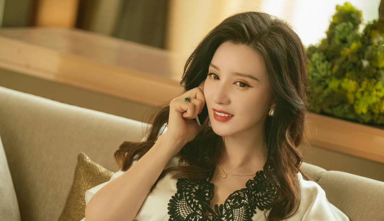 万茜|明晚开播！万茜《大博弈》空降两大卫视，刘琳柯蓝加盟，阵容不错