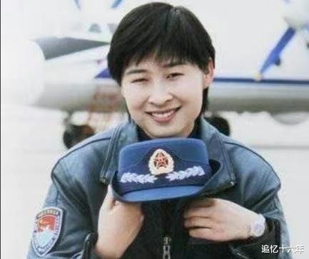 首位女性航天员刘洋,首次曝光全家福!丈夫一表人才,儿女绕膝