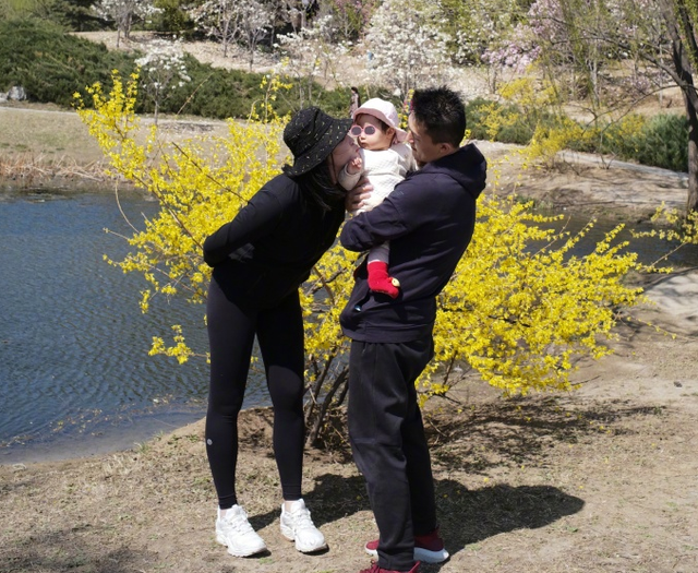 惠若琪|前女排队长惠若琪携娃赏樱！蔡斌正找寻合格接班人，王逸凡有潜质