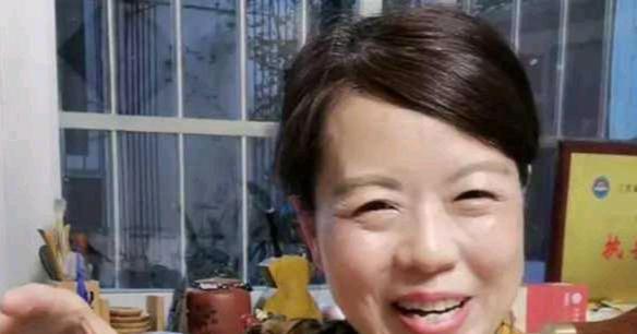 |许妈该看心理医生,主播的建议超出了边界,田静说不能对外谈太多