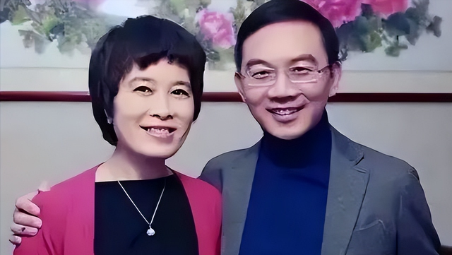 央视名嘴郎永淳:陪妻子抗癌欠下巨债,辞职后经商,却因酒驾入狱