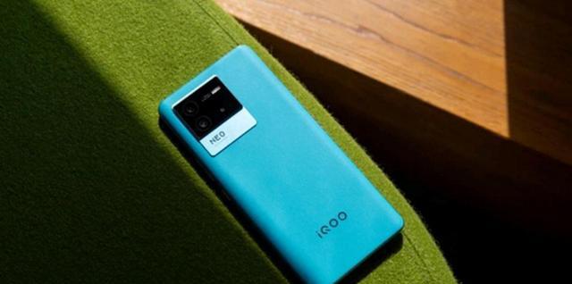 芯片|不愧是口碑芯片，vivoiQOONeo6系列再添新机，夺得强芯手机榜首