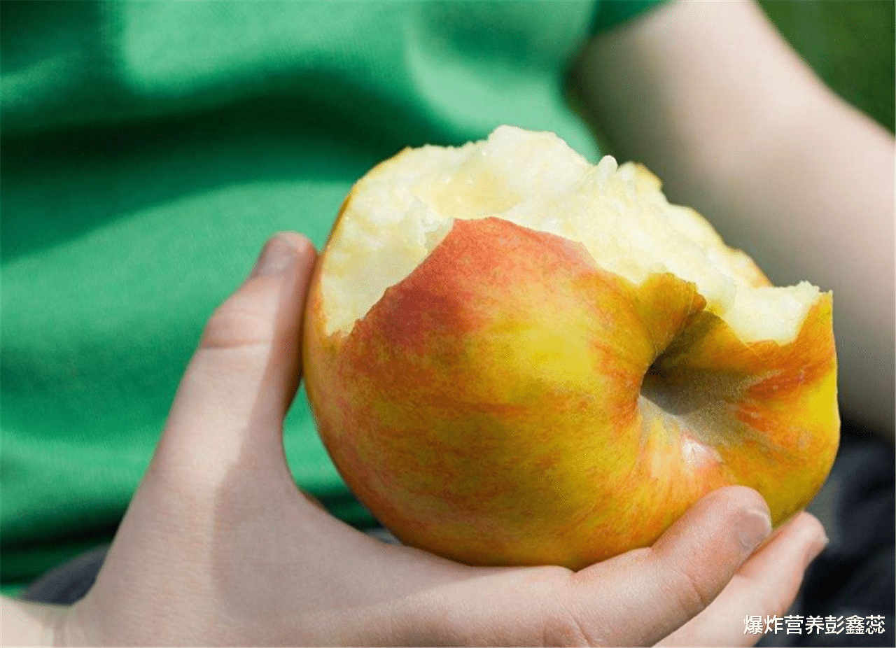 苹果|每天什么时候吃苹果最健康?营养师指出的2个时间段,为最佳时机