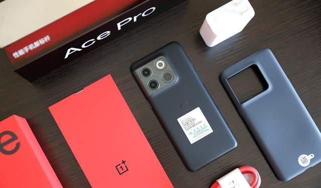 路由器|最超值的骁龙8+旗舰?顶配16+512G大内存,还有150W超级闪充!