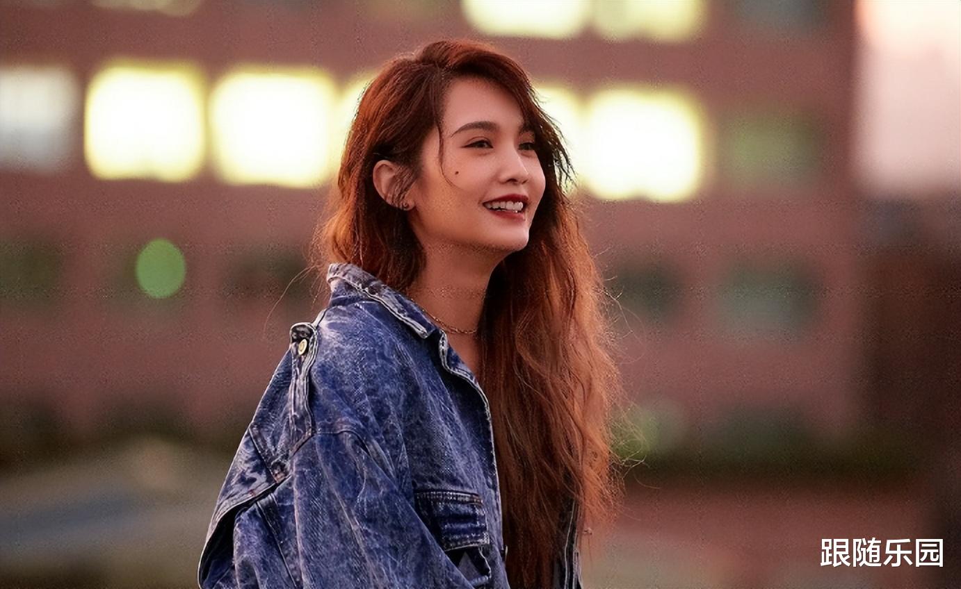 杨丞琳|走进杨丞琳住的豪宅,满屋都是“白色”背景,难怪李荣浩喜欢她!