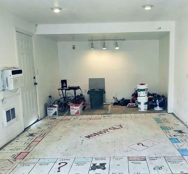 外国网友翻修老宅时意外发现的神奇物件,有些真是穿越时空的惊喜!