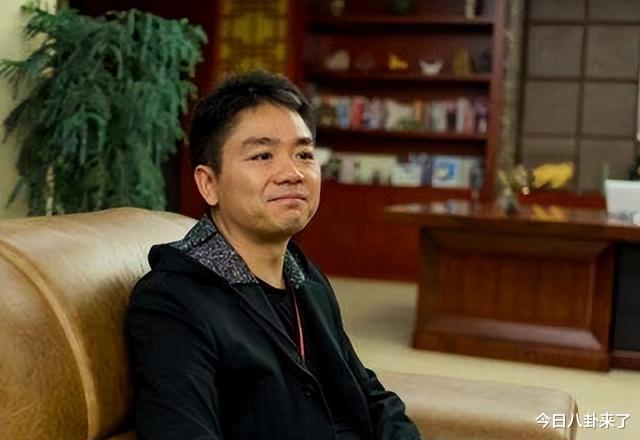 杨元庆|刘强东年薪3.6亿，是杨元庆的2倍，为何反而是杨元庆“被骂”？