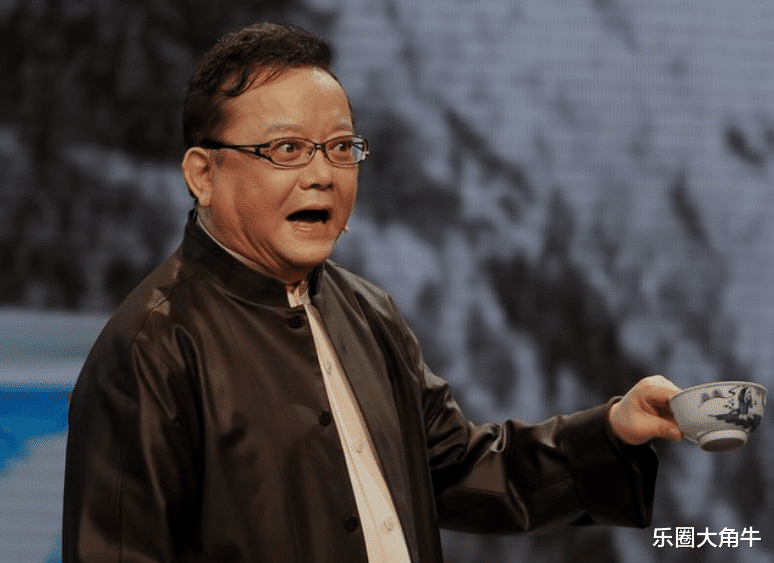 王刚|离婚22年后,回头再看王刚与成方圆二人境遇,夫妻差距太明显