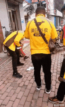 商丘|“华为1996年的招聘广告，大家自己感受一下！”哈哈哈哈人才啊