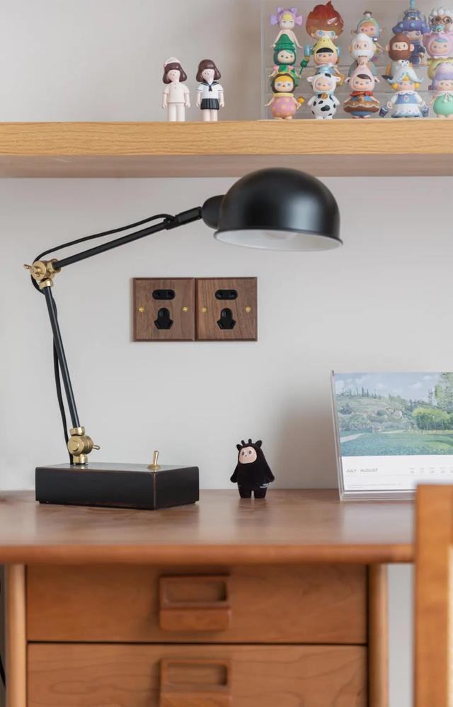 ?小户型进屋就是厅?学她家做“三面式玄关柜”,颜值高又实用!