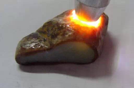 翡翠|翡翠抛光前后大对比,让你大开眼界、大涨知识!!!