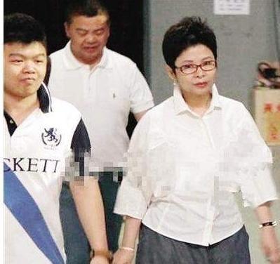 |张楠:苦等董文华5年,帮妻子洗刷污点,她永远是我的好妻子