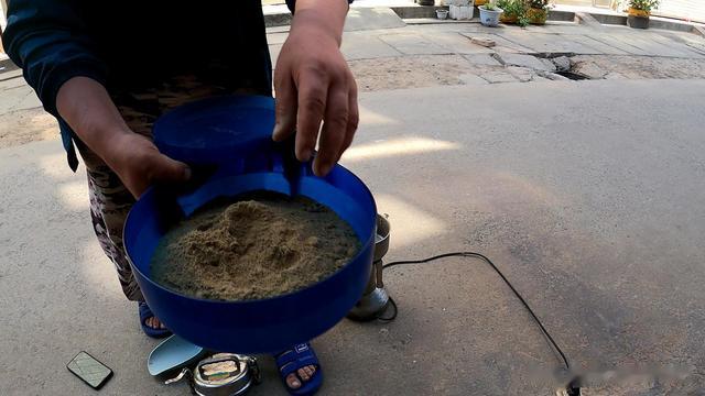 饵料|原塘颗粒粉做搓饵有捷径,加入这种作料,速开完美搓饵