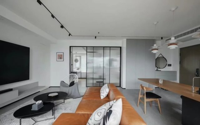 141㎡居然把阳台做成吧台,满满人间烟火气