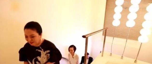 客厅|参观向华强和陈岚的豪宅，房子层高太矮了，住着不压抑吗
