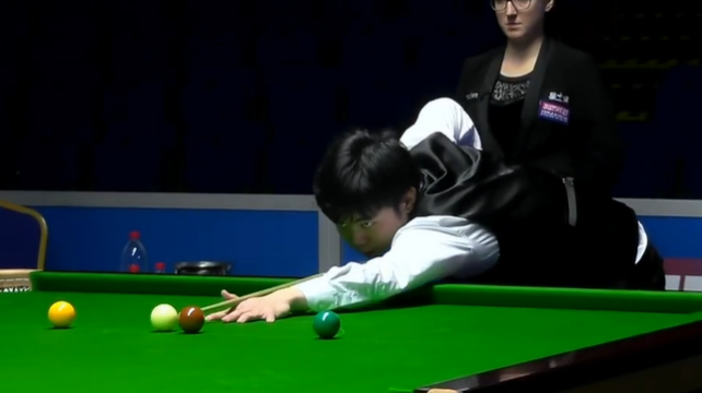 00后|中国斯诺克晋级第4人！00后小将单杆轰出130分，2杆破百状态火爆