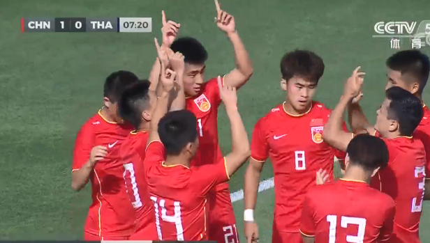 瓦伦西亚|4分钟两球！U23国足新星抢断后单刀破门，泰国打进世界波扳平