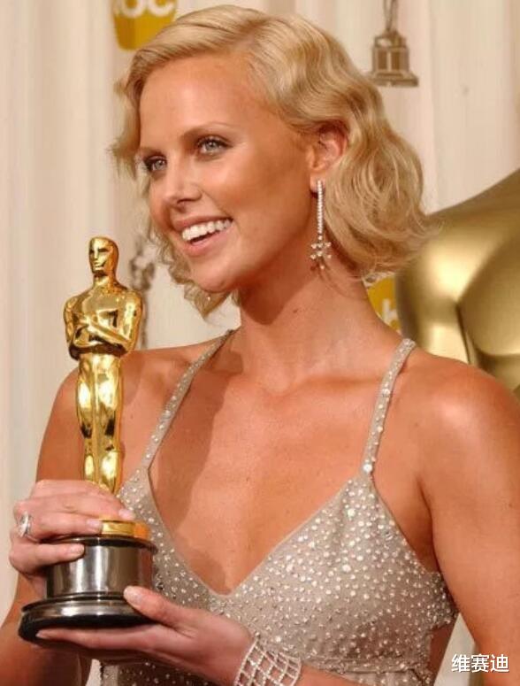 查理兹·塞隆|查理兹·塞隆:南非女神从“花瓶”到奥斯卡影后的转变之路