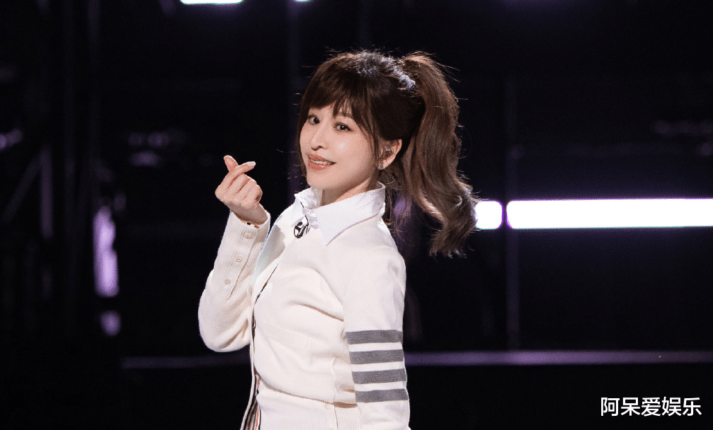 于文文|《乘风破浪》：于文文拒绝唱《体面》，其实原因很现实