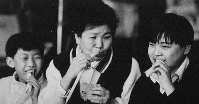 赵丽蓉|“人民艺术家”赵丽蓉：32岁守寡，4年后改嫁小叔子，丧女又丧夫