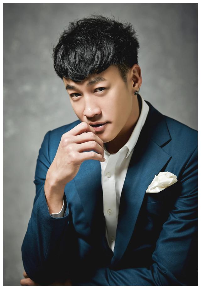 明星|身材和脸“不配”的明星，有人长得丑身材好，有人身材差长得美