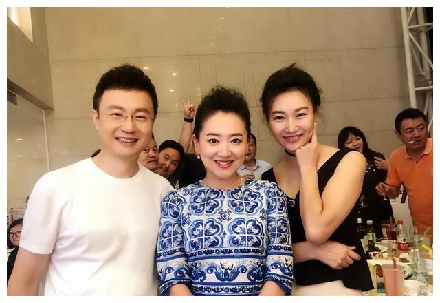 和蒋虎丁克17年的春妮，为何二婚嫁给刚强1年就生下儿子？