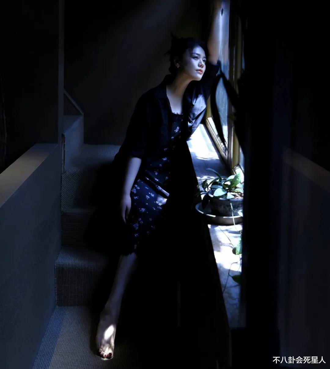 修图|女明星的肚子有多爱p?大肚腩秒变水蛇腰,连刘亦菲也是“照骗”