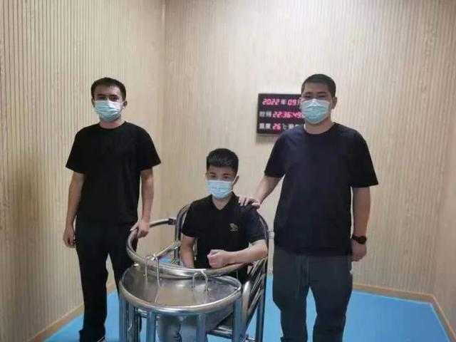 出租房内藏匿违法窝点,南昌青山湖警方现场抓获6人