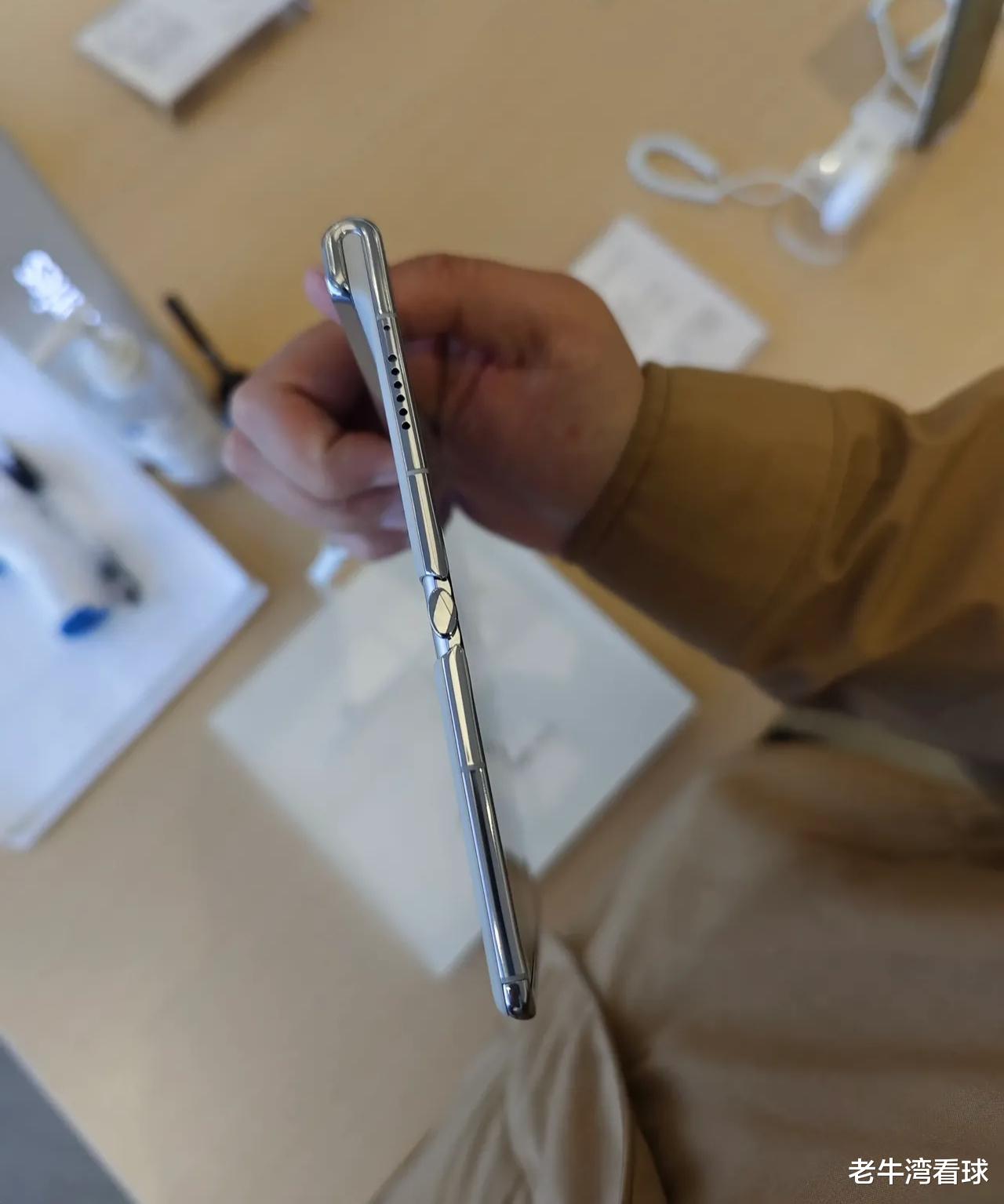 三星|对比三星fold3、matex2、MateXS 2：差距无法接受