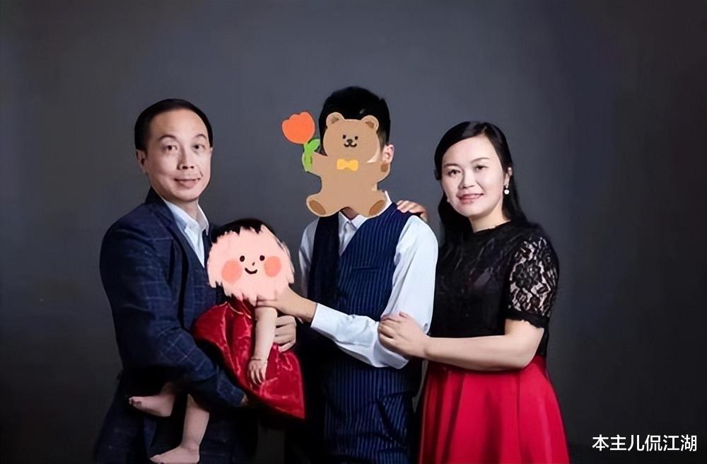 2021年,湖南女法官拒绝贿赂,被同学刺死,丈夫:来世还做夫妻
