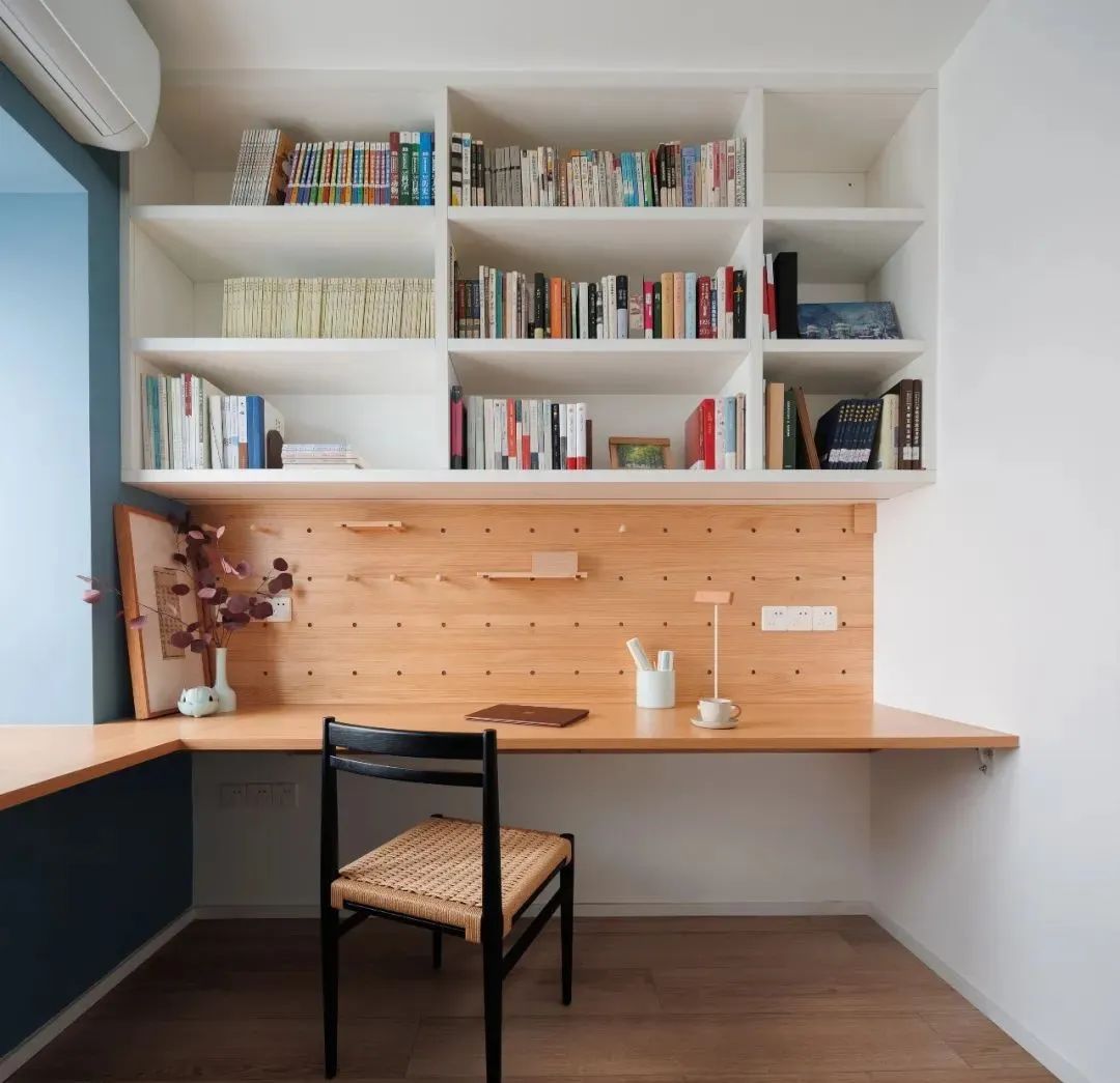 65㎡温馨明亮书香之家,仿若一家私人图书馆,足不出户沉浸式阅