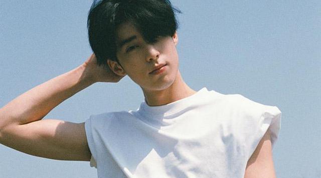 王鹤棣|王鹤棣女友是谁？圈外女友疑似早被曝光，二人在一起六年了