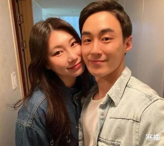 42岁大妈健身时看上教练,不顾17岁年龄差勇敢追爱,今生下双胞胎
