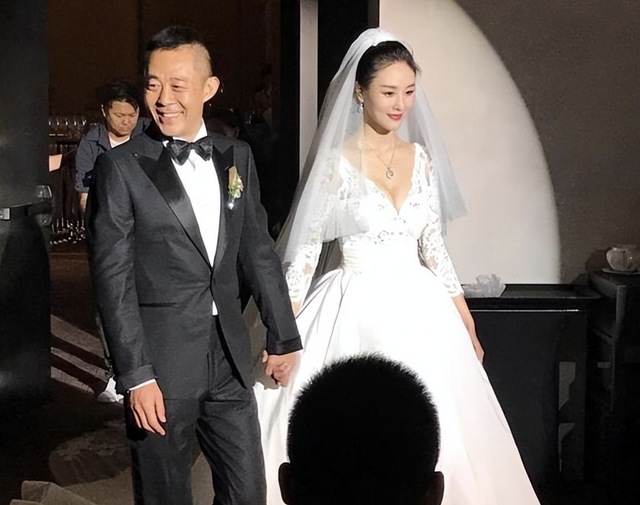 李幼斌|10位“抛妻弃子”男星:逼死前妻,有钱就换女人,一个比一个绝情