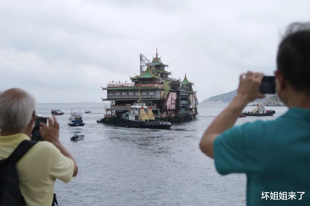 娱乐圈|娱乐圈第一排面，永别了！