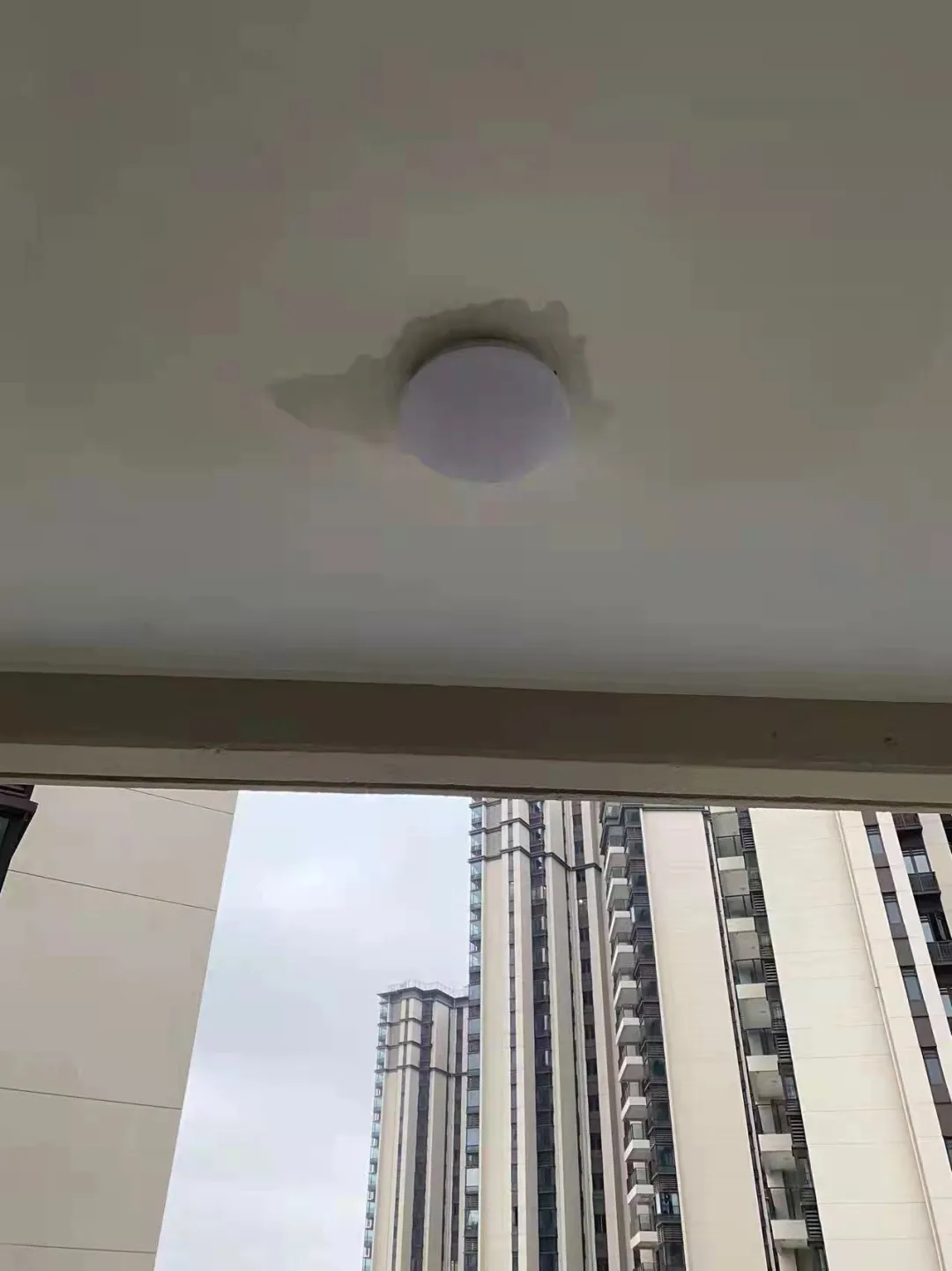 茶山某高端新盘“惊装修”交付!惹出三大争议!