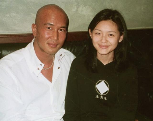 大S|与大S沟通有误,经纪公司否认大S为爱退圈,网友:到底该信谁?