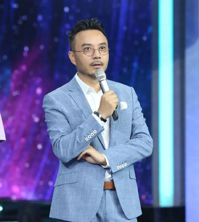 主持人|给湖南卫视的十大主持人排个名,“快乐家族”3人垫底,汪涵排第2