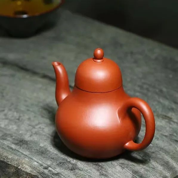 翡翠|紫砂壶挂水好，还是不挂水好？