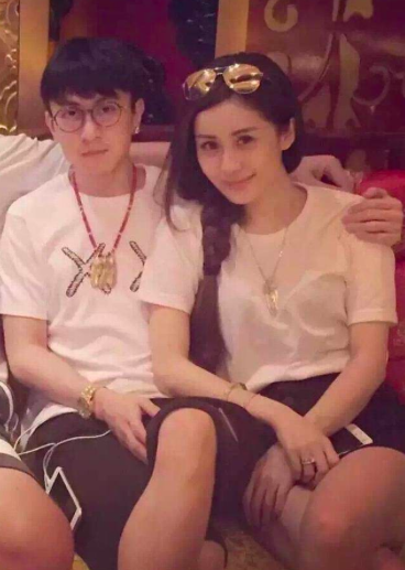 苗苗|最没事业心的她，又怀孕了...