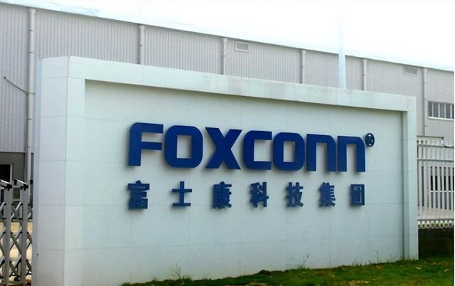 郭台铭|将重心转移印度，富士康后悔了，重返国内招工，郭台铭却依然嘴硬