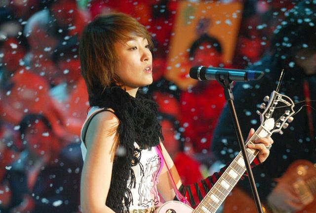 陈琳|陈琳：两次失败婚姻让她看清人性，留给母亲30万存折，香消玉殒