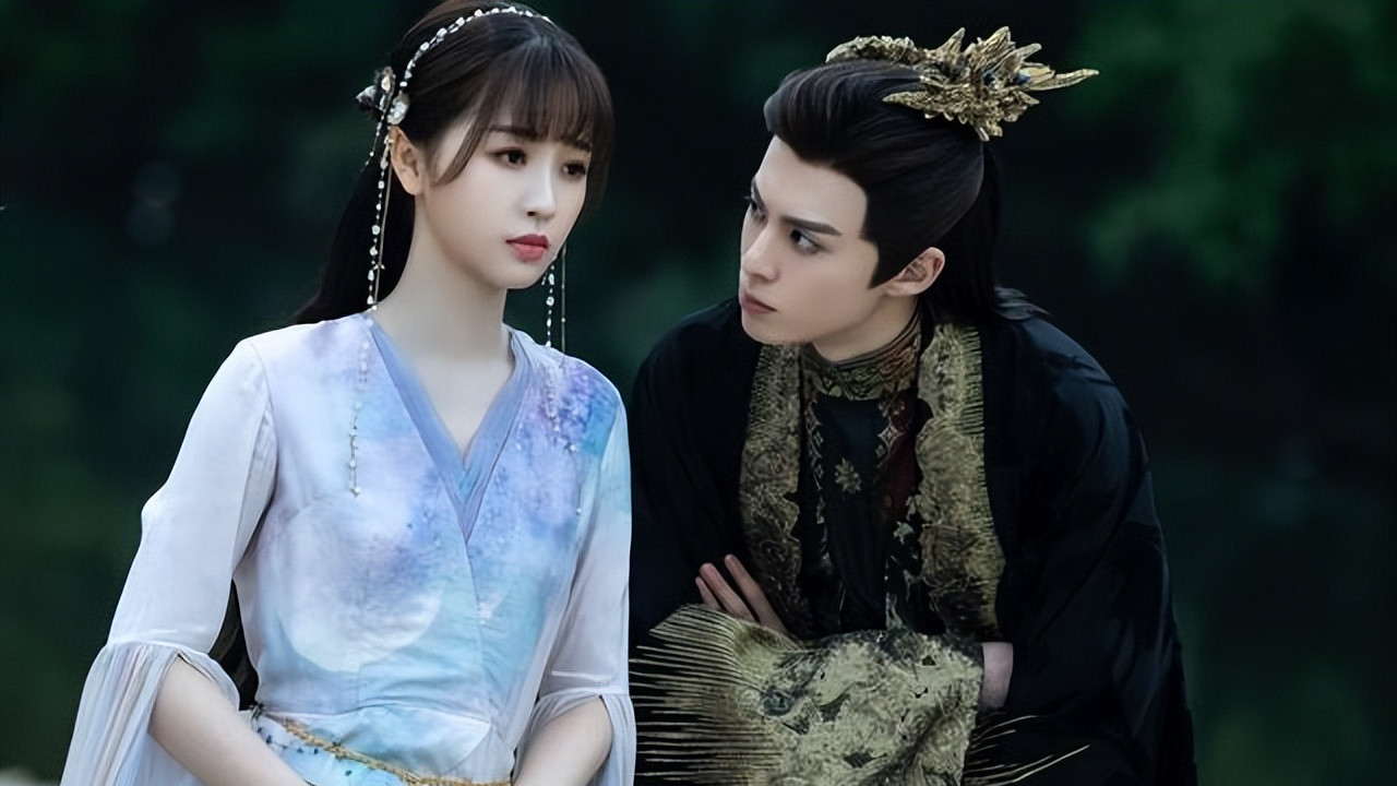 王鹤棣|王鹤棣与4位新生代小花搭档，4组CP各有味道，你站哪一对CP？