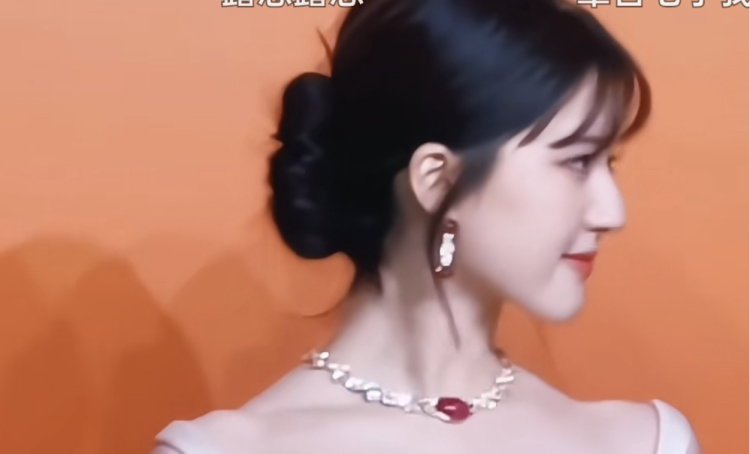 赵露思|?虞书欣、谭松韵、赵露思“猪系女星”，最容易捧红男主角？